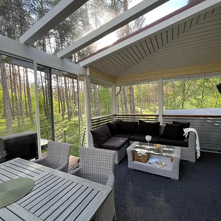 Kurjenpesae Villa *